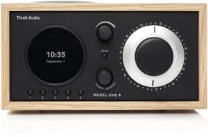 Model One+ Heimradio eiche/schwarz
