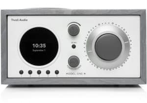 Model One+ Heimradio grau/weiß