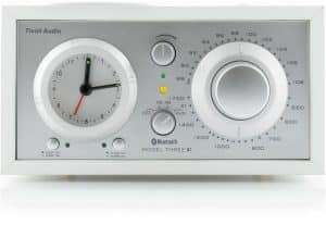 Model Three BT Uhrenradio weiß/silber