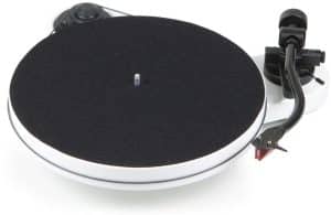 RPM-1 Carbon 2M Red Plattenspieler hochglanz weiß